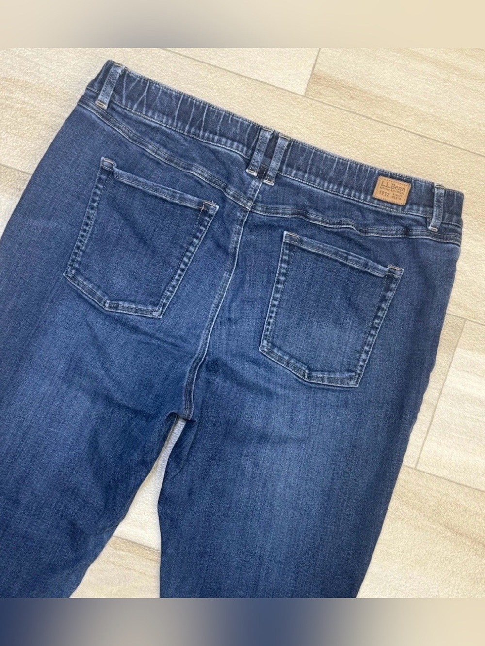 LL Bean Women's Size 16 Bean Flex Skinny Leg
Favorite Fit Mid Rise Jeans 33x30 - Picture 5 of 9
